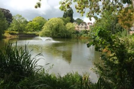 Bletchley House & Lake